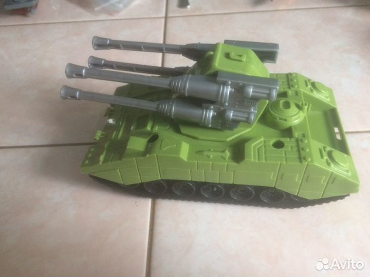 Военная техника Танк игрушка