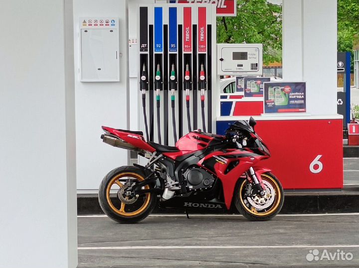 Honda cbr1000rr