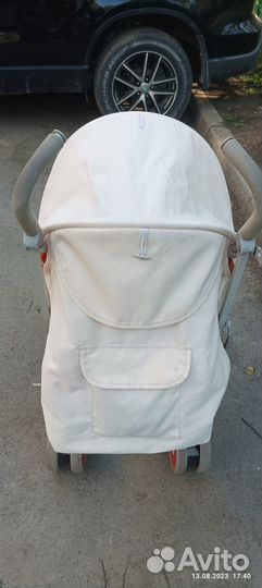 Прогулочная коляска трость