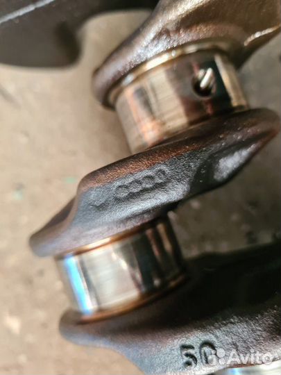 Коленвал Skoda Yeti cbzb 2011