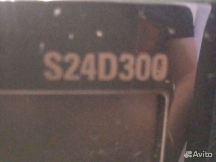 Монитор Samsung