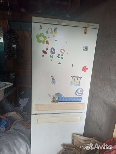Холодильник отдам