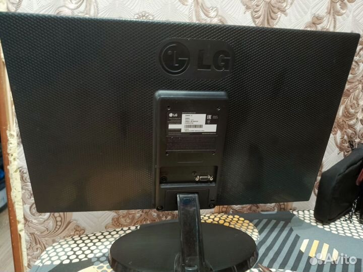 Монитор LG