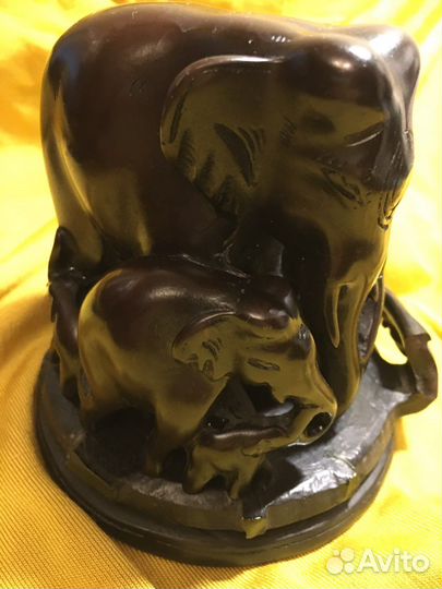 Слон и шесть слонят