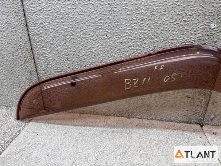 Ветровик передний правый nissan cube