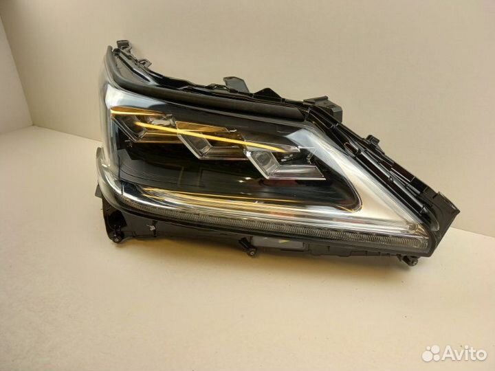 Фара правая Lexus Lx 3 2015-2021