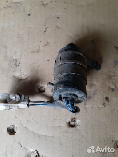 Моторчик омывателя фар Mitsubishi 8264A022