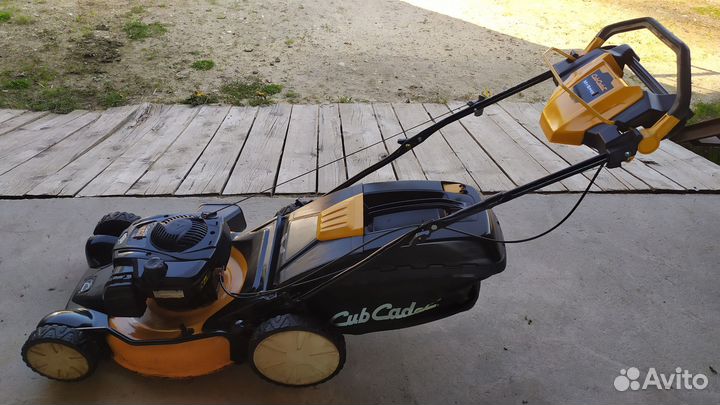 Газонокосилка бензиновая самоходная Cub Cadet