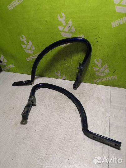 Петля крышки багажника Пежо 206