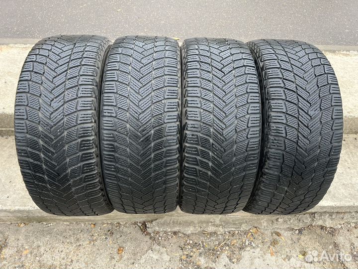 Michelin X-Ice Snow 235/45 R18 98H