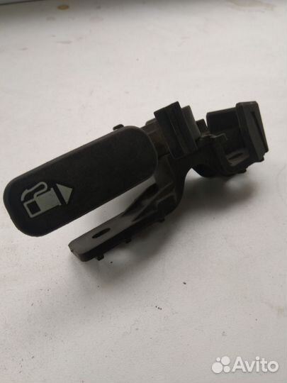 Ручка открывания лючка бензобака