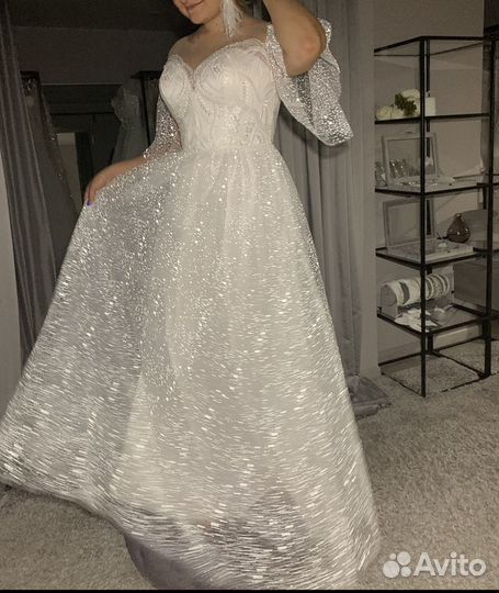 Свадебное платье