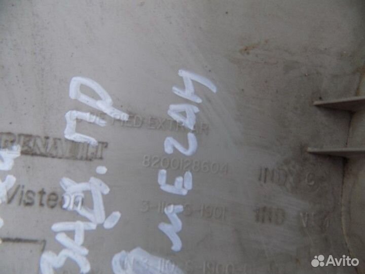 Обшивка багажника Megane II 2002-2009