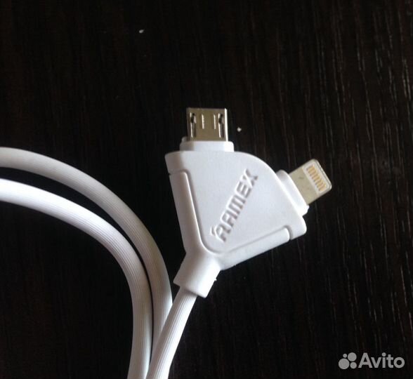 Кабели зарядки и передачи данных универсальные