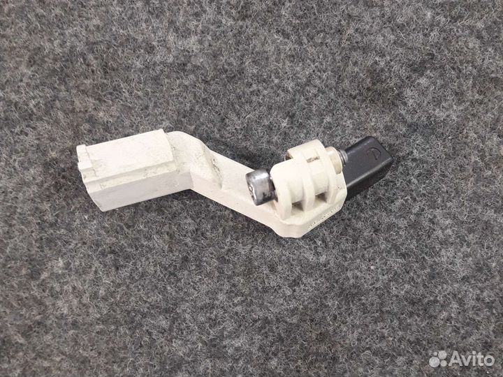 Датчик коленвала Skoda Octavia A5 1.4 caxa