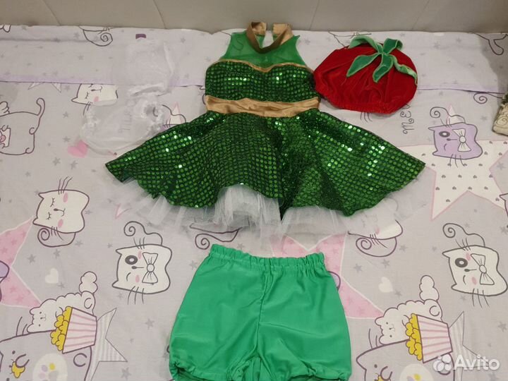 Костюм клубнички