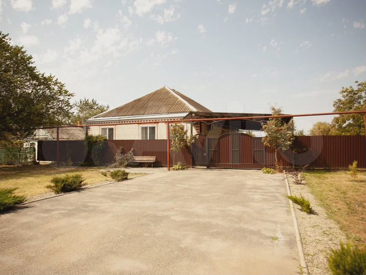 Дом 220 м² на участке 19 сот.