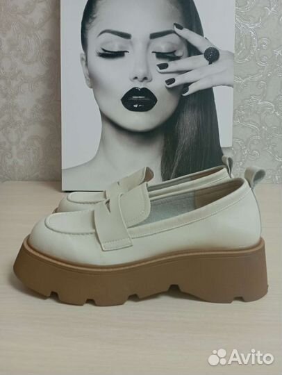 Лоферы женские 38 размер