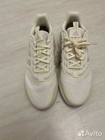 Кроссовки adidas