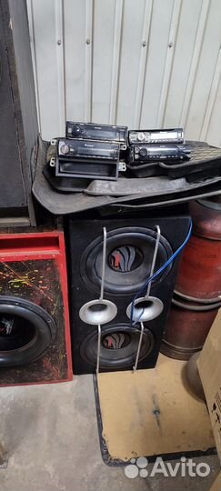 Сабвуфер магнитолы., провода, усилители