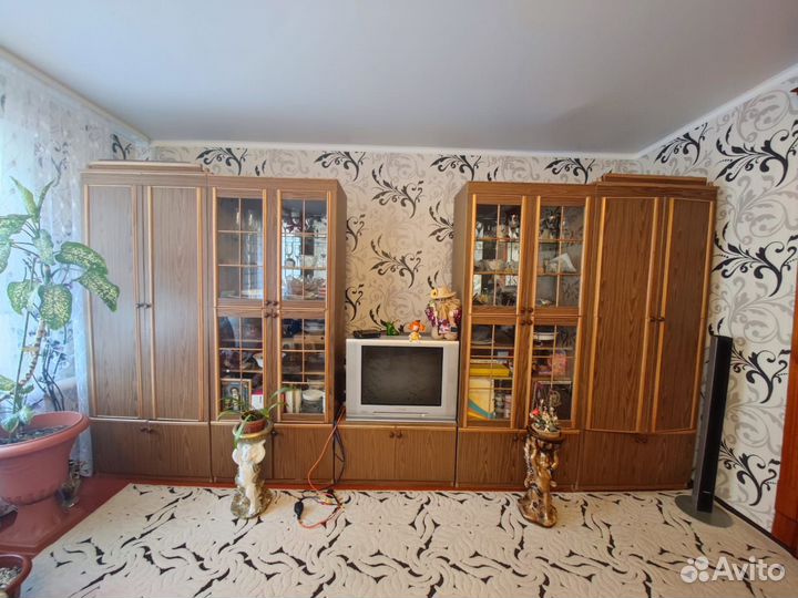 Стенка горка в гостиную бу