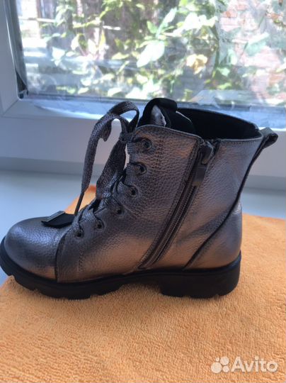 Ботинки демисезонные для девочки 32 размер