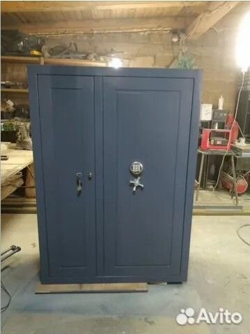 Оружейный сейф распашной 