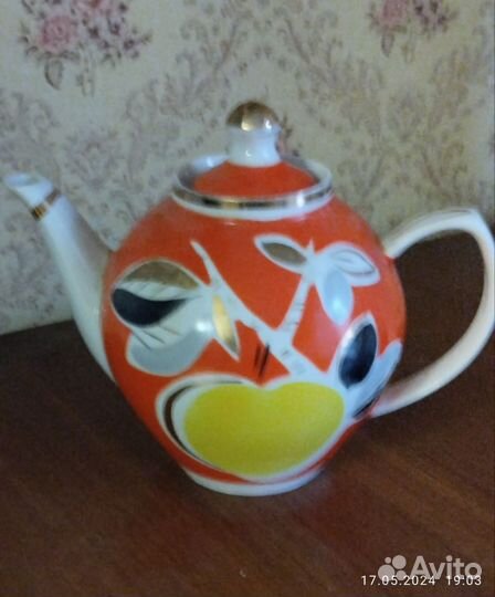 Сервизы чайные и кофейные