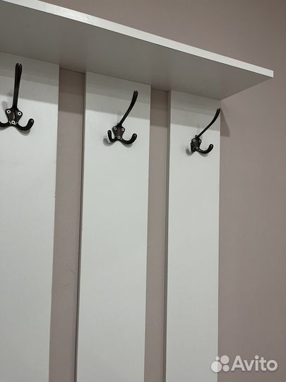 Вешалка настенная