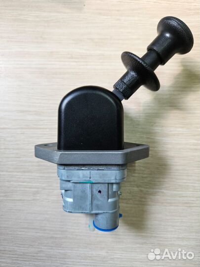 Кран стояночного ручного тормоза маз, Лиаз knorr