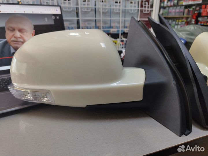 Зеркало левое правое Geely Emgrand