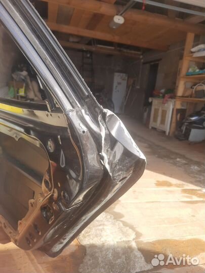 Задняя правая дверь на KIA Optima