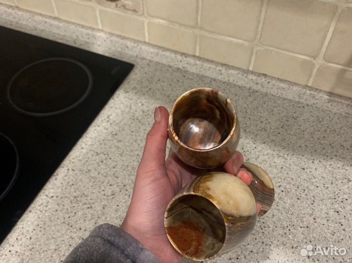 Стаканы из оникса, бокалы, стопки, рюмки