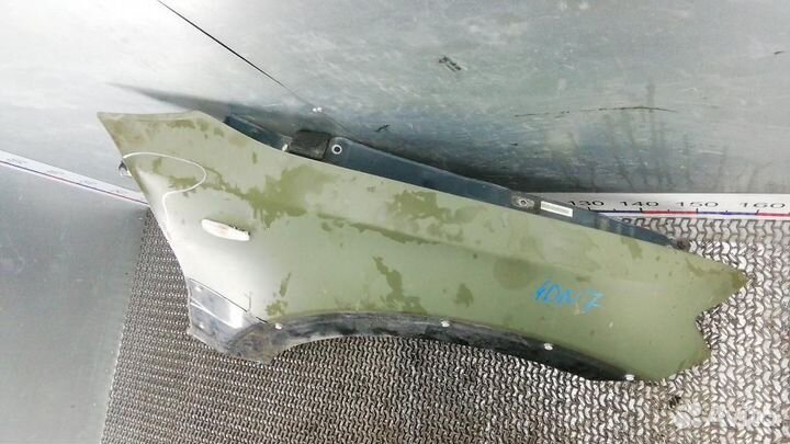 Крыло переднее правое Mitsubishi Montero/Pajero