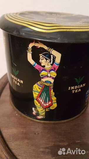 Жестяная банка индийского чая времен СССР