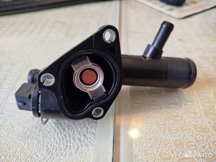 Термостат в сборе Renault