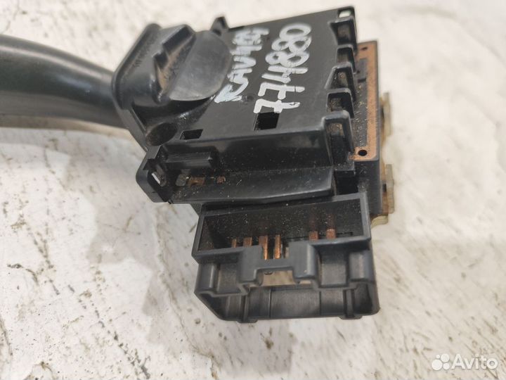 Переключатель стеклоочистителей подрулевой