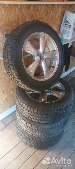 Шины Yokohama 205/60 R16 на литых дисках R16