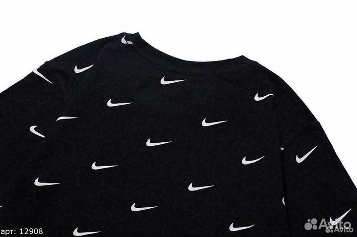 Футболка Nike a lot of w Swoosh Чёрная