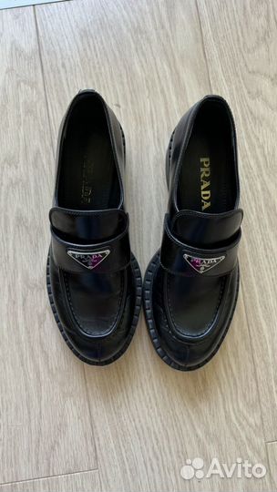 Лоферы женские prada