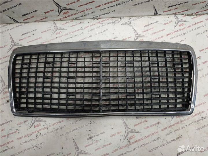 Решетка радиатора Mercedes W124 рест
