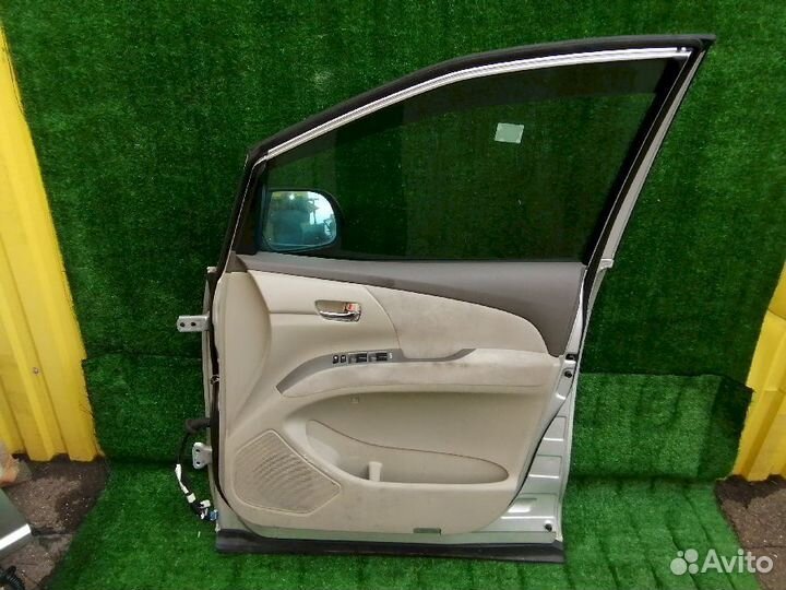 Дверь передняя передняя правая Toyota Estima GSR55