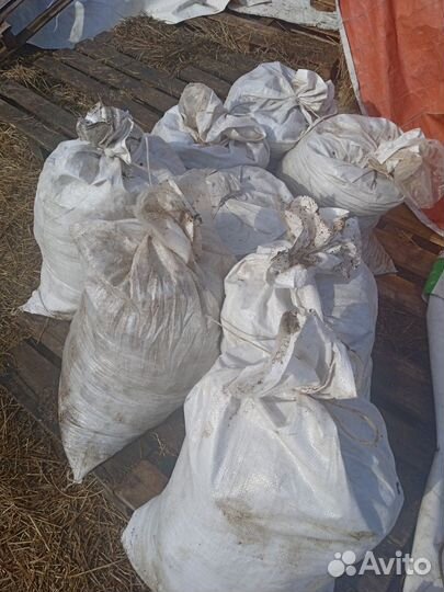 Навоз в мешках