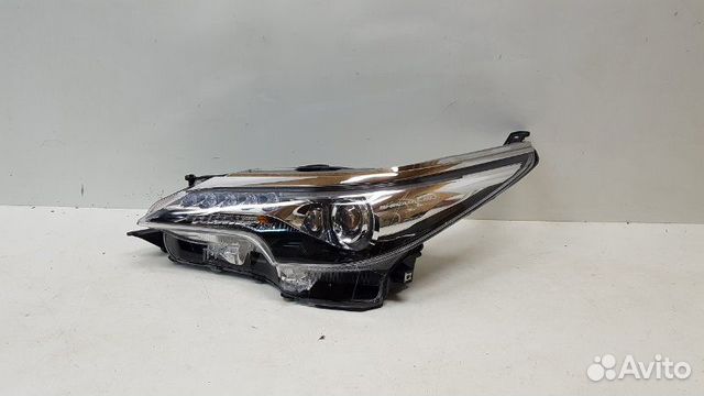 Фара левая Toyota Fortuner 2 2016