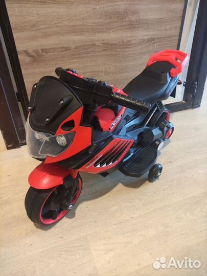 Детский мотоцикл на аккумуляторе б/у 2 года