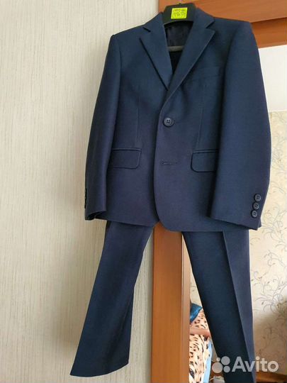 Школьный костюм +рубашка+туфли