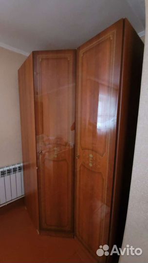 Угловой шкаф