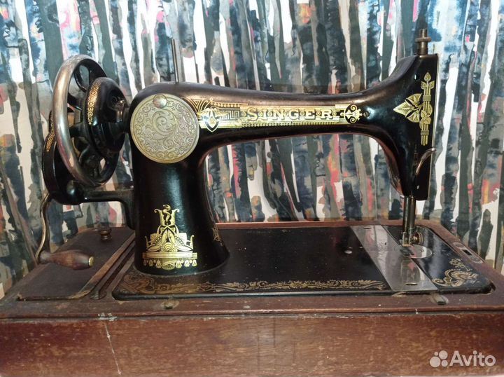 Швейная машинка Зингер