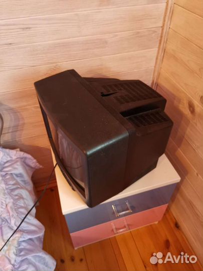 Телевизор Sony Trinitron 1685MT