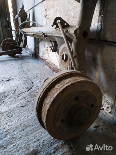 Балка задняя задняя Renault Symbol 1 2002